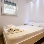 Dora Apartment