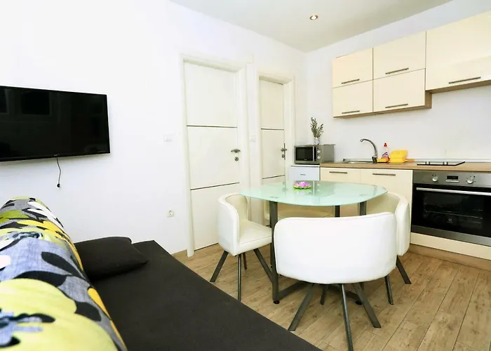 Dora Apartmán Trogir
